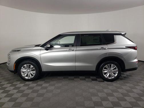 2025 Mitsubishi Outlander ES 2.5 S-AWC