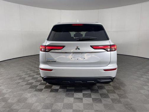 2022 Mitsubishi Outlander ES 2.5 S-AWC