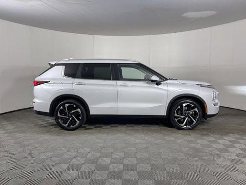 2022 Mitsubishi Outlander ES 2.5 S-AWC