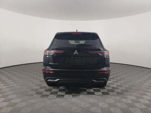 2025 Mitsubishi Outlander ES 2.5 S-AWC