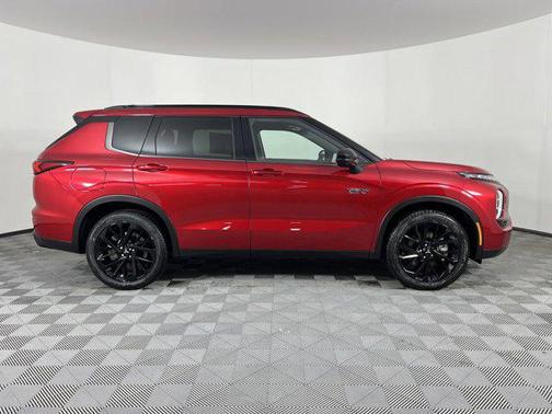 2025 Mitsubishi Outlander PHEV SEL
