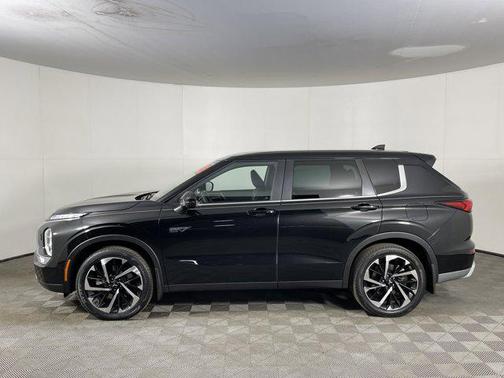 2023 Mitsubishi Outlander PHEV SE S-AWC