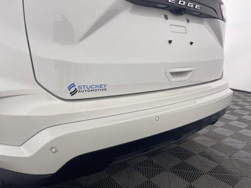 2022 Ford Edge ST Line