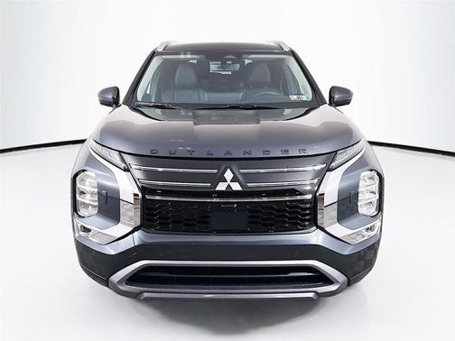 Graphite Gray 2026 Mitsubishi Outlander SEL S-AWC