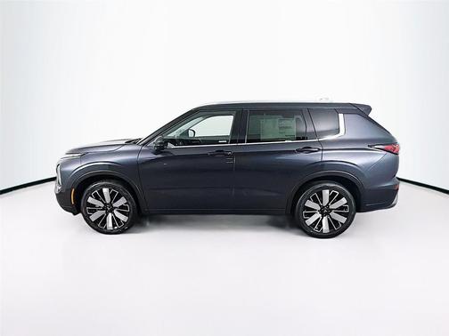 Graphite Gray 2026 Mitsubishi Outlander SEL S-AWC