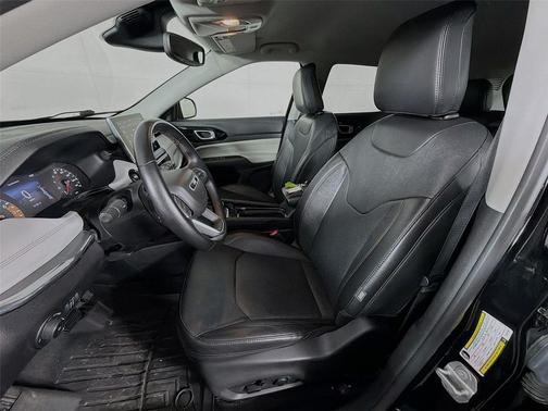 Diamond Black Crystal Pearlcoat 2022 Jeep Compass Limited