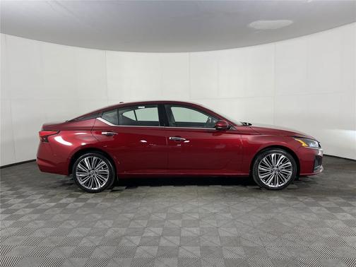 2025 Nissan Altima SL AWD