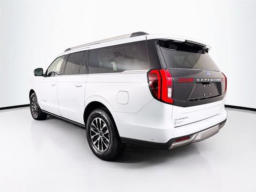 Space Silver 2025 Ford Expedition Max Platinum