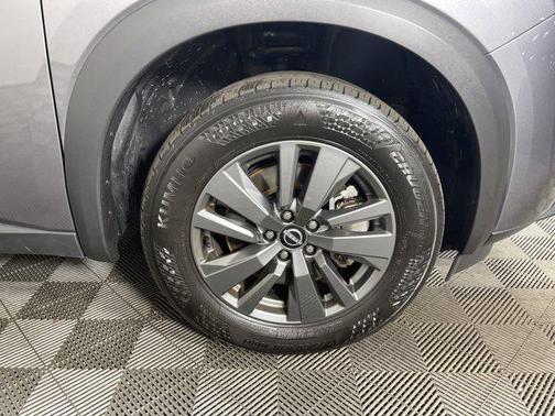 2024 Nissan Pathfinder SV 4WD