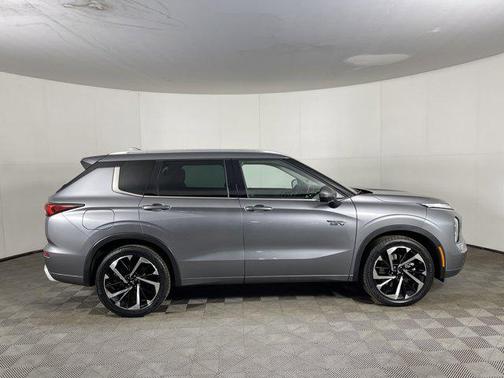 2023 Mitsubishi Outlander PHEV SEL