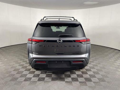 2024 Nissan Pathfinder SV 4WD