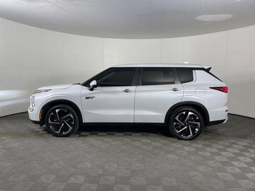 2024 Mitsubishi Outlander PHEV SE S-AWC