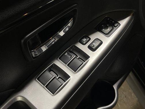 2022 Mitsubishi Outlander Sport SE