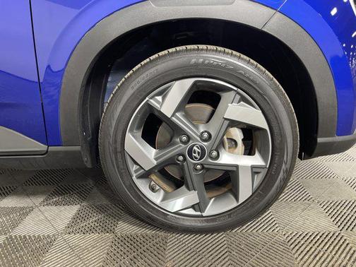 2023 Hyundai VENUE Limited