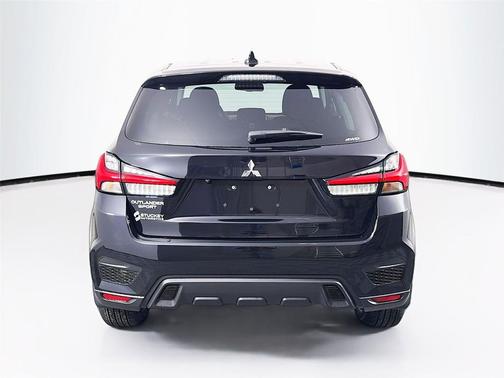 Labrador Black Pearl 2026 Mitsubishi Outlander Sport 2.0 ES