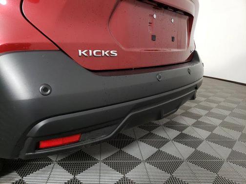 2020 Nissan Kicks SV
