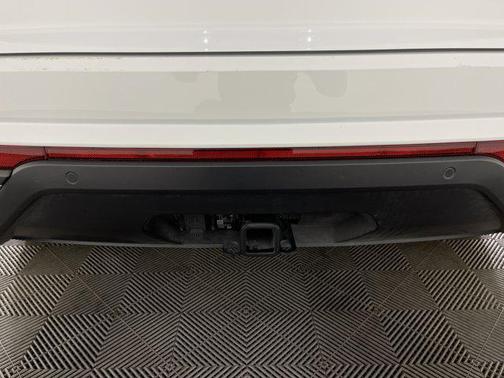 2025 Volkswagen Atlas Cross Sport 2.0T SE w/Technology 4MOTION