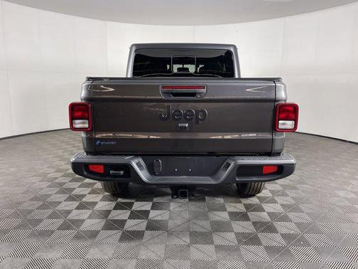2022 Jeep Gladiator Sport S