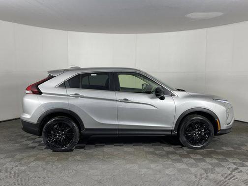 2023 Mitsubishi Eclipse Cross LE