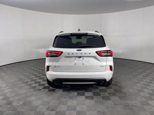 2023 Ford Escape ST-Line Elite
