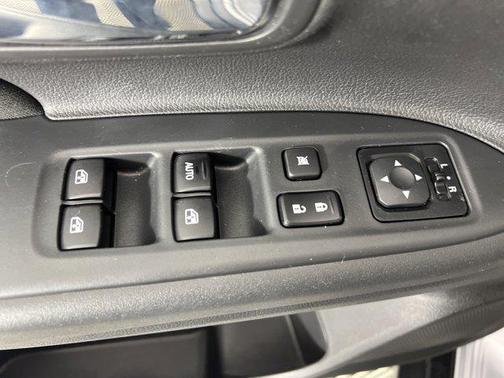 2016 Mitsubishi Outlander ES