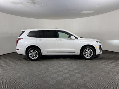 2024 Cadillac XT6 Luxury AWD