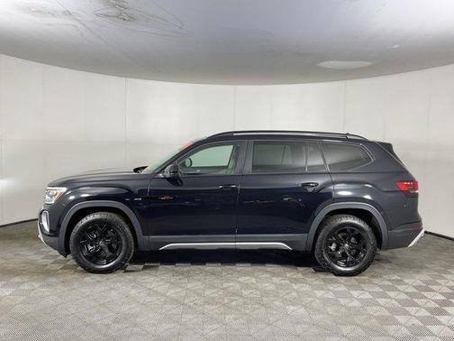 2024 Volkswagen Atlas 2.0T SE w/Technology 4MOTION