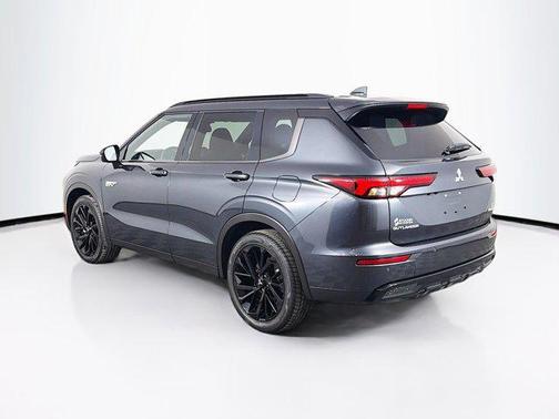 2025 Mitsubishi Outlander PHEV SEL