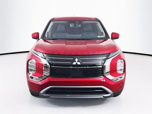Red Diamond 2026 Mitsubishi Outlander SE S-AWC