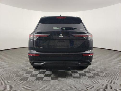 2025 Mitsubishi Outlander ES 2.5 S-AWC