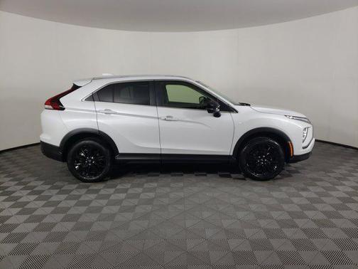 2025 Mitsubishi Eclipse Cross LE