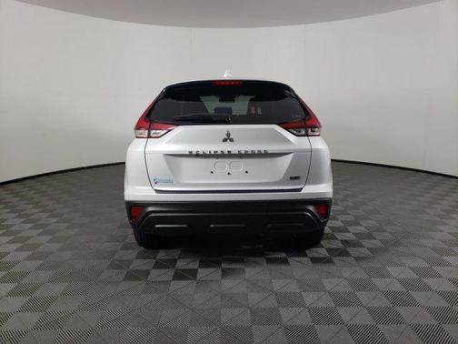 2025 Mitsubishi Eclipse Cross LE