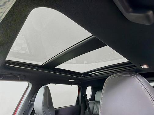 Red Diamond With Black Roof 2026 Mitsubishi Outlander PHEV SEL