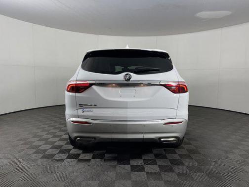 2023 Buick Enclave Essence AWD