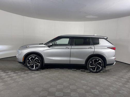 2022 Mitsubishi Outlander SE 2.5 2WD