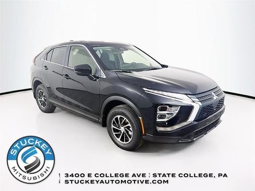 Labrador Black Pearl 2026 Mitsubishi Eclipse Cross ES