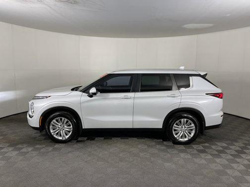 2023 Mitsubishi Outlander ES 2.5 S-AWC