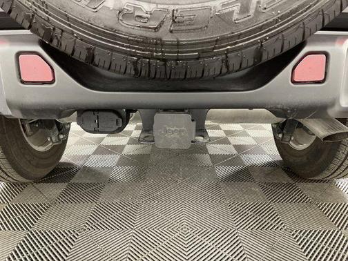 2024 Jeep Wrangler 4-Door Sahara 4x4