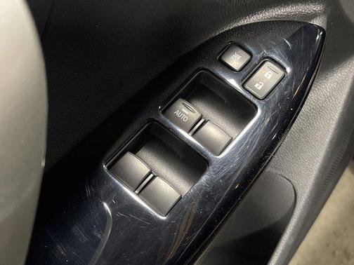 2023 Mitsubishi Eclipse Cross LE