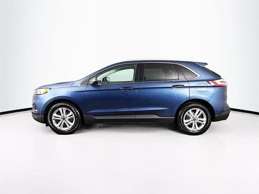 Blue Metallic 2019 Ford Edge SEL