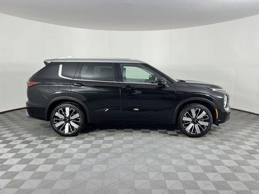 2025 Mitsubishi Outlander PLATINUM EDITION 2.5 S-AWC