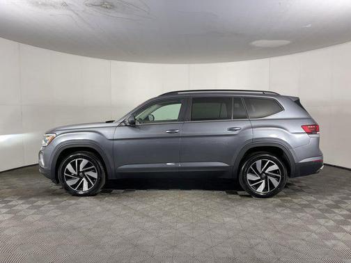 2024 Volkswagen Atlas 2.0T SE w/Technology 4MOTION