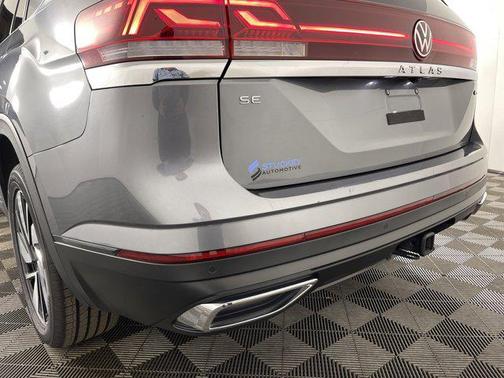 2024 Volkswagen Atlas 2.0T SE w/Technology 4MOTION