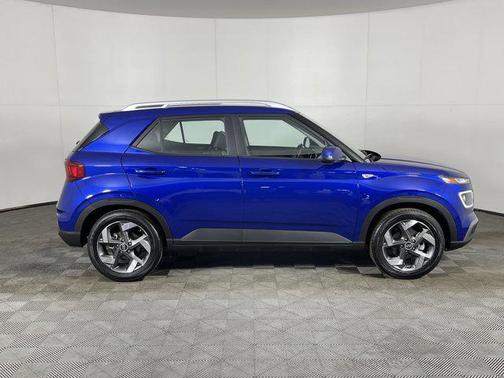 2024 Hyundai VENUE Limited