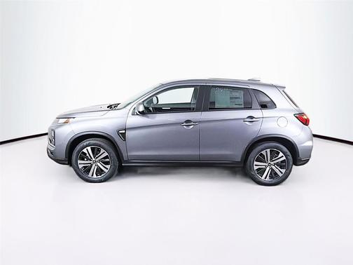 Mercury Gray Metallic 2026 Mitsubishi Outlander Sport 2.0 ES