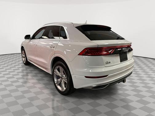 Carrara White 2023 Audi Q8 55 Premium