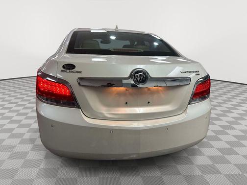 White Diamond Clearcoat 2011 Buick LaCrosse CXL