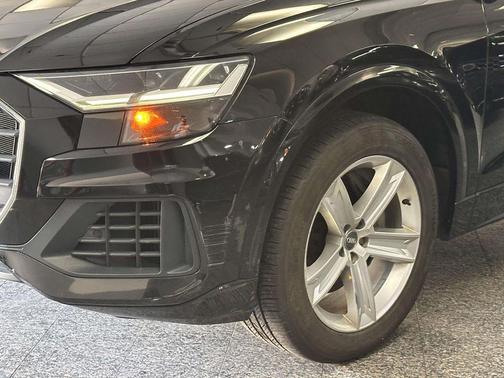 Night Black 2019 Audi Q8 3.0T Premium