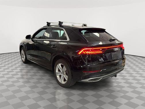 Night Black 2019 Audi Q8 3.0T Premium