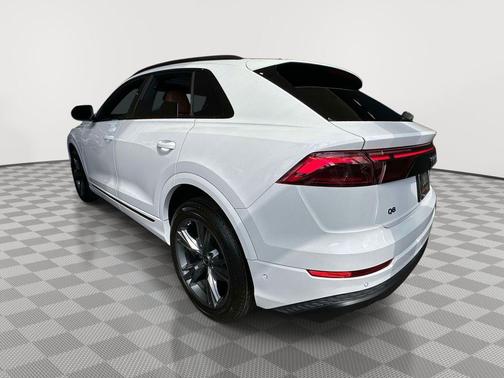 Carrara White 2026 Audi Q8 55 Premium